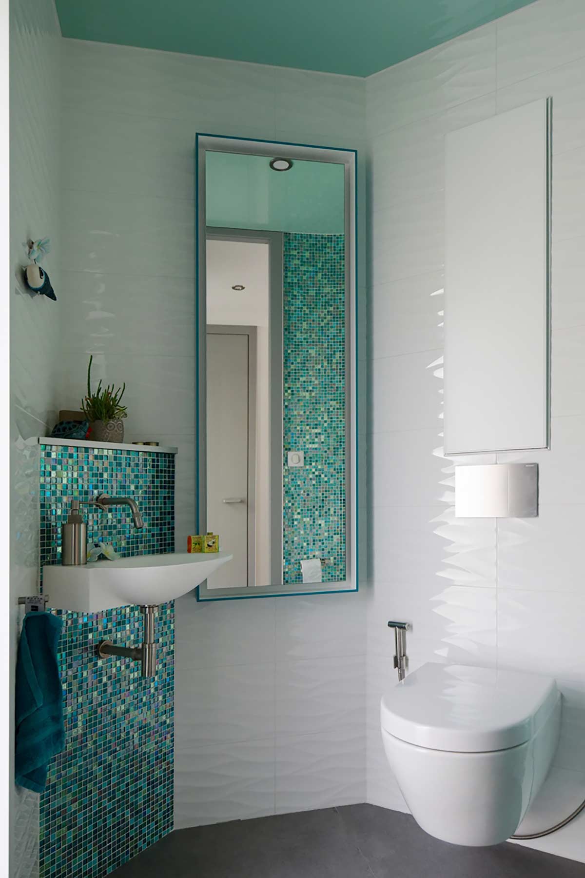maison moderne et design salle de bain